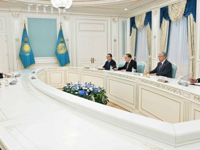 
                    Токаев принял владельцев известного катарского холдинга
                
