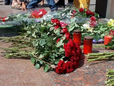 
                    В Кыргызстане объявлен траур по погибшим в ходе баткенского конфликта
                