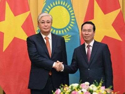
                    О чем договорились президенты Казахстана и Вьетнама
                