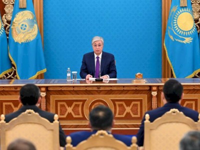 
                    Касым-Жомарт Токаев провел встречу с представителями крупного бизнеса
                