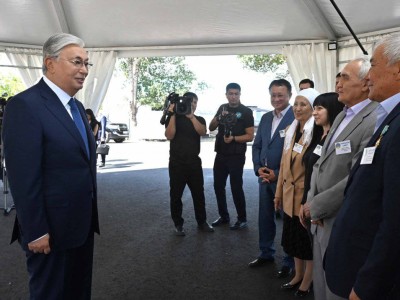 
                    Президент назвал важным открытие специализированных высокотехнологичных медучреждений в регионах
                
