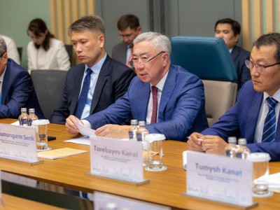 
                    Казахстан предложил Афганистану открыть торговое представительство в республике
                