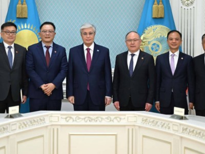 
                    Токаев принял председателя совета директоров CITIC Group Си Гохуа
                