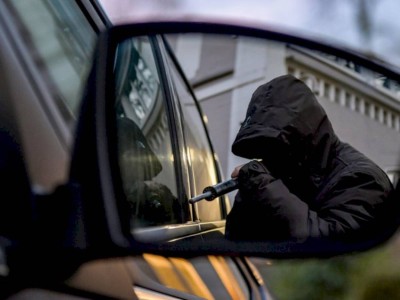 
                    В Талдыкоргане при попытке угона автомобиля задержан вор-рецидивист
                
