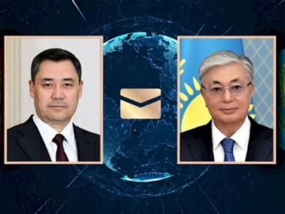 
                    Президент Казахстана поздравил Садыра Жапарова и народ Кыргызстана с Курман-айтом
                