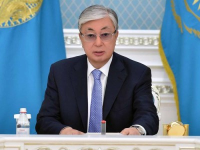 
                    Глава государства провел внеочередное заседание Совета Безопасности
                