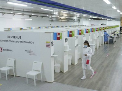 
                    Не менее 16 человек скончались после вакцинации от COVID-19 в Швейцарии
                