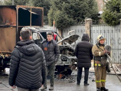 
                    «Газель» с газобалонным оборудованием загорелась на улице в Алматы
                