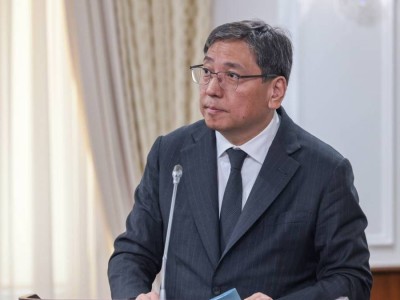 
                    За три года работы в Алматы Досаев проявил себя как сильный руководитель – политолог 
                
