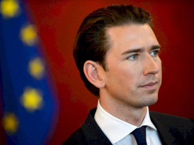
                    Канцлер Австрии заявил о готовности привиться «Спутником V»
                