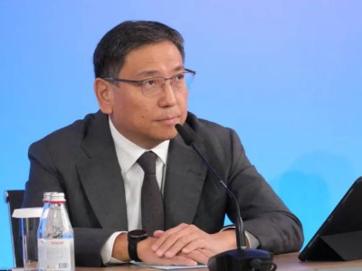 
                    Указом Президента Ерболат Досаев освобожден от должности акима Алматы
                