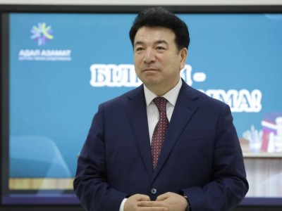 
                    Единый классный час с министром просвещения завершил учебный год в Казахстане
                