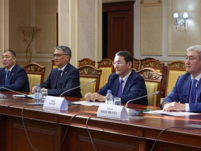 
                    Генпрокурор РК провел встречу с представителями юридических вузов стран-членов ОТГ
                