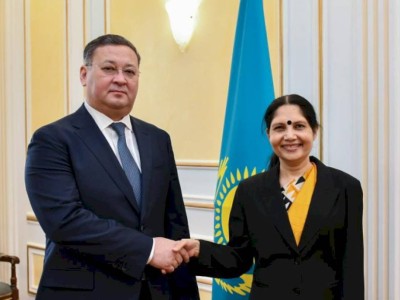 
                    Казахстан и Индия намерены укреплять многогранное сотрудничество
                
