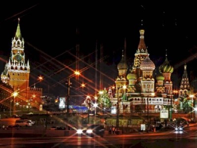 
                    В российской столице снимают введенные из-за COVID-19 ограничения
                