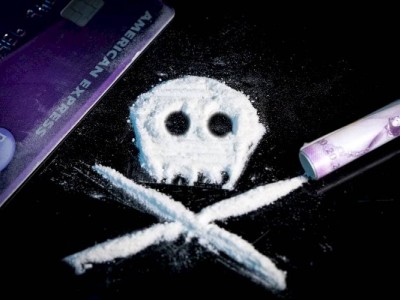 
                    В Алматы задержали распространителя кокаина
                