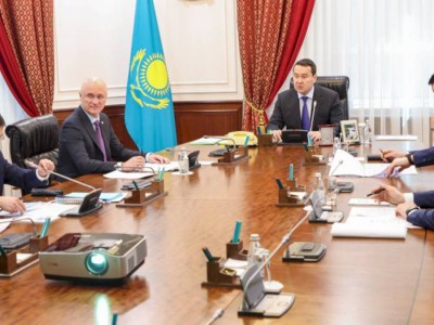 
                    В Правительстве прошло обсуждение мер по развитию горно-металлургической отрасли
                