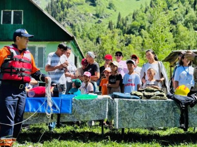 
                    «Азбука безопасности»: казахстанские спасатели готовят детей к летнему отдыху
                