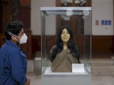 
                    Археологи воссоздали облик женщины, жившей 3700 лет назад
                