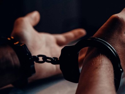 
                    За вымогательство у торговых сетей осуждены двое жителей Петропавловска
                