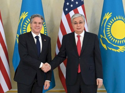 
                    Президент Казахстана принял Госсекретаря США
                