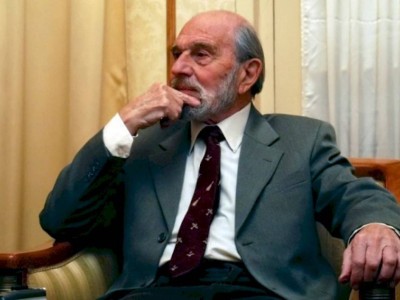
                    Скончался легендарный советский разведчик
                
