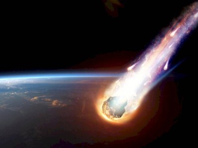 
                    Падение загадочного космического объекта в Китае попало на видео
                