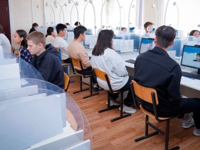 
                    В Казахстане стартовало ЕНТ: более 180 тыс. выпускников подали заявки 
                