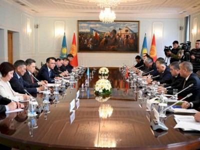 
                    Спикеры Парламентов Казахстана и Кыргызстана обсудили вопросы расширения сотрудничества
                