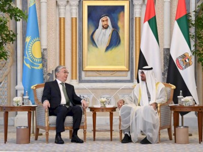 
                    Президенты Казахстана и ОАЭ провели переговоры в Абу-Даби
                