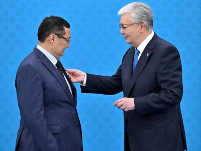 
                    Президент Токаев наградил Базарбека Атыгаева орденом «Құрмет»
                