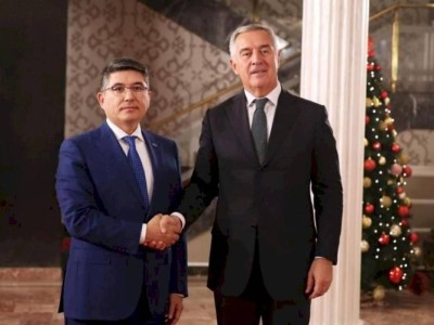 
                    Посол Казахстана вручил верительные грамоты Президенту Черногории
                