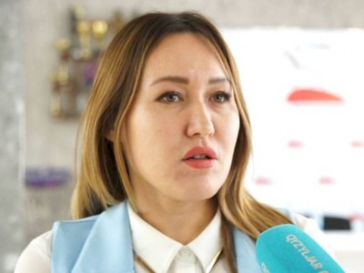 
                    Женщины  в деле
                