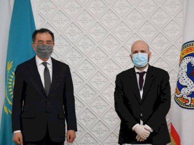 
                    Бакытжан Сагинтаев встретился с участниками Digital Almaty 2021
                