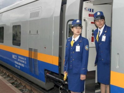 
                    Грузовые перевозки по железной дороге растут несмотря на коронакризис
                