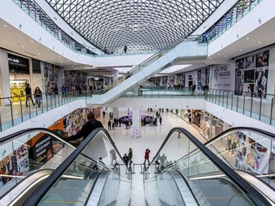 
                    Полиция Алматы расследует дело о драке в ТРЦ с участием известного продюсера
                