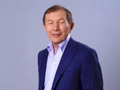 
                    Хайрулла Габжалилов подал документы в ЦИК РК для участия в президентских выборах
                