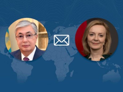 
                    Токаев поздравил Трасс с назначением на пост премьера Великобритании
                