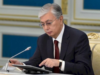 
                    Президент Казахстана выразил сочувствие семье экс-премьера Японии Синдзо Абэ
                