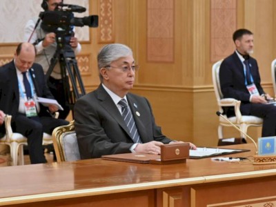 
                    Cформировать консорциум аналитических структур «Каспийской пятерки» предложил Токаев
                