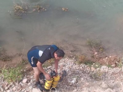
                    В Шымкенте утонула девочка, соскользнув с трубы над рекой
                