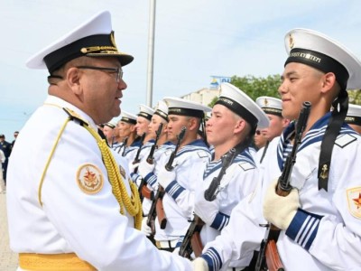 
                    В Актау молодые моряки присягнули на верность Родине
                
