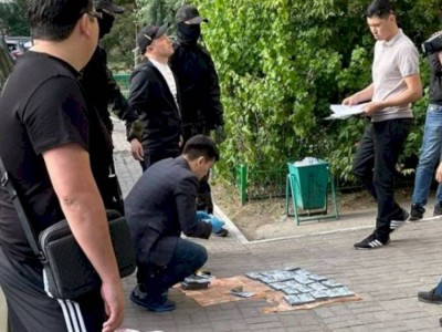 
                    Журналиста Махамбета Абжана подозревают в вымогательстве
                