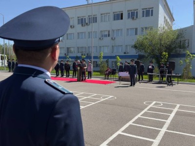 
                    Молодые сотрудники полиции принесли присягу в Алматинской области
                