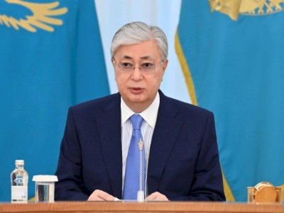 
                    Токаев провел оперативное совещание Совбеза из-за ситуации вокруг Украины
                