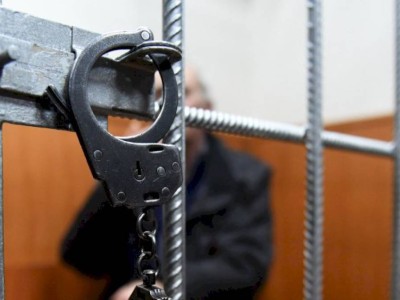 
                    Мужчина, убивший семью из-за резиновой лодки, осужден в Карагандинской области
                