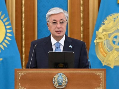 
                    Токаев принял участие в церемонии вручения государственных наград
                