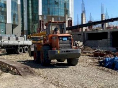 
                    Появились подробности происшествия с падением автокрана в Нур-Султане
                