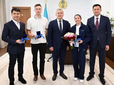 
                    Ключи от новых квартир в Алматы получили призеры Олимпиады
                