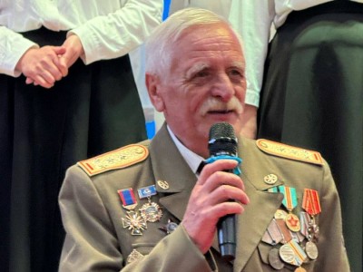 
                    Школьники Алматы почтили память героев Великой Отечественной войны
                